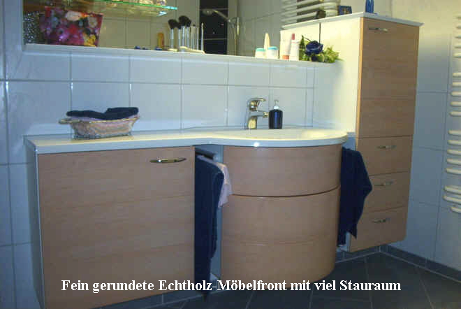 Fein gerundete Echtholz-M�belfront mit viel Stauraum